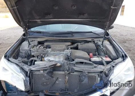 2016 Toyota Camry Xle z USA, uszkodzony, nr VIN 4T4BF1FK8GR578941